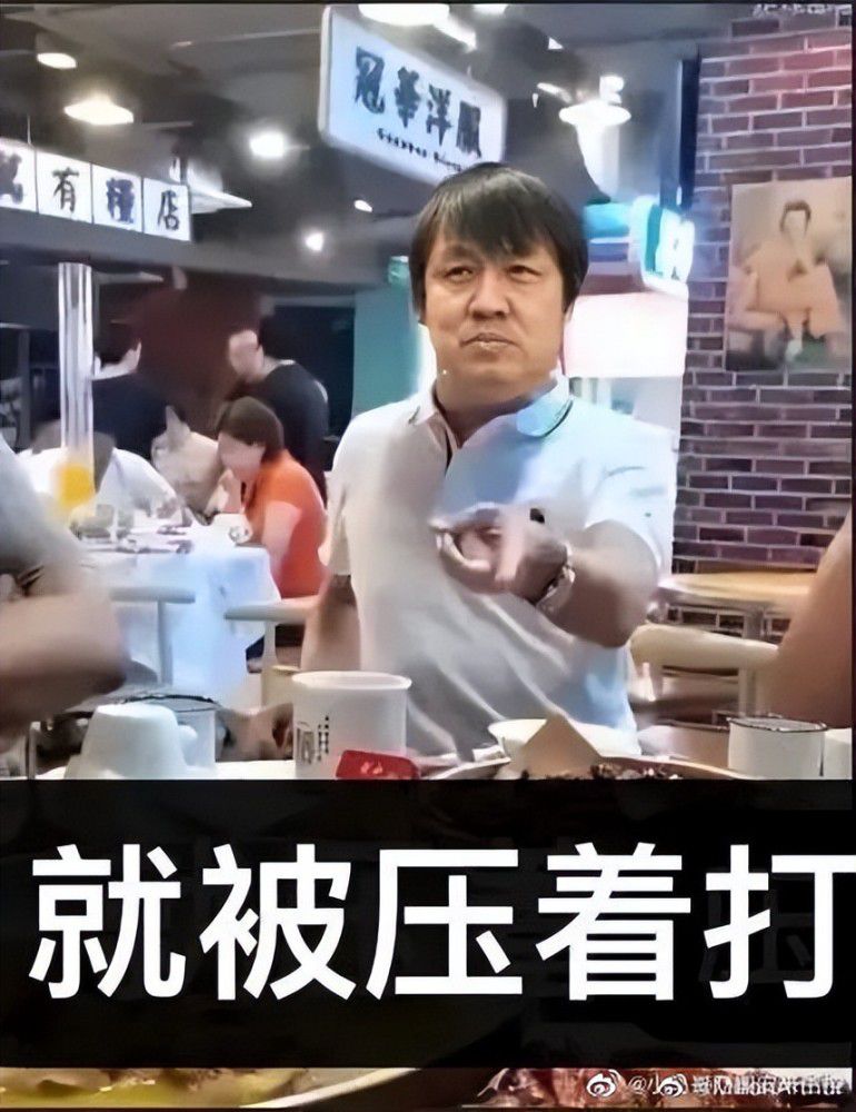 马岚恍悟，点头喃喃道：我怎么把这茬给忘了……怪不得朋友圈没什么人给我点赞，大家肯定都在睡觉呢……钱红艳谄媚的笑道：岚姐啊，你啥时候的飞机啊？什么时候到金陵？马岚一脸傲娇的说道：飞机大概一个小时后起飞，不过我先不回金陵。